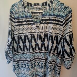 Dex Black and White Relaxed Graphic Tunic